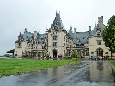 比爾摩莊園--美國較大私人莊園