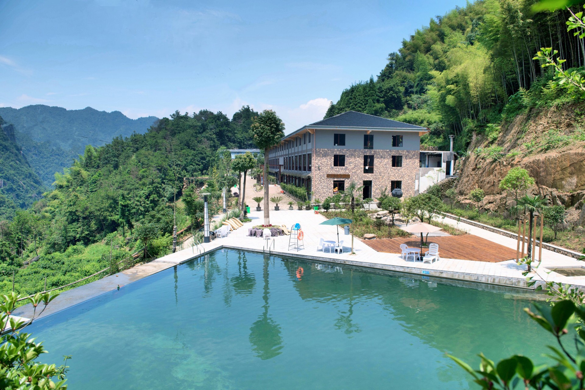 金堡華蒙莊園開業啦!| 炎炎夏日 巨惠送福利 泳池、民宿、農家樂、燒烤、KTV等,歡度整個夏天